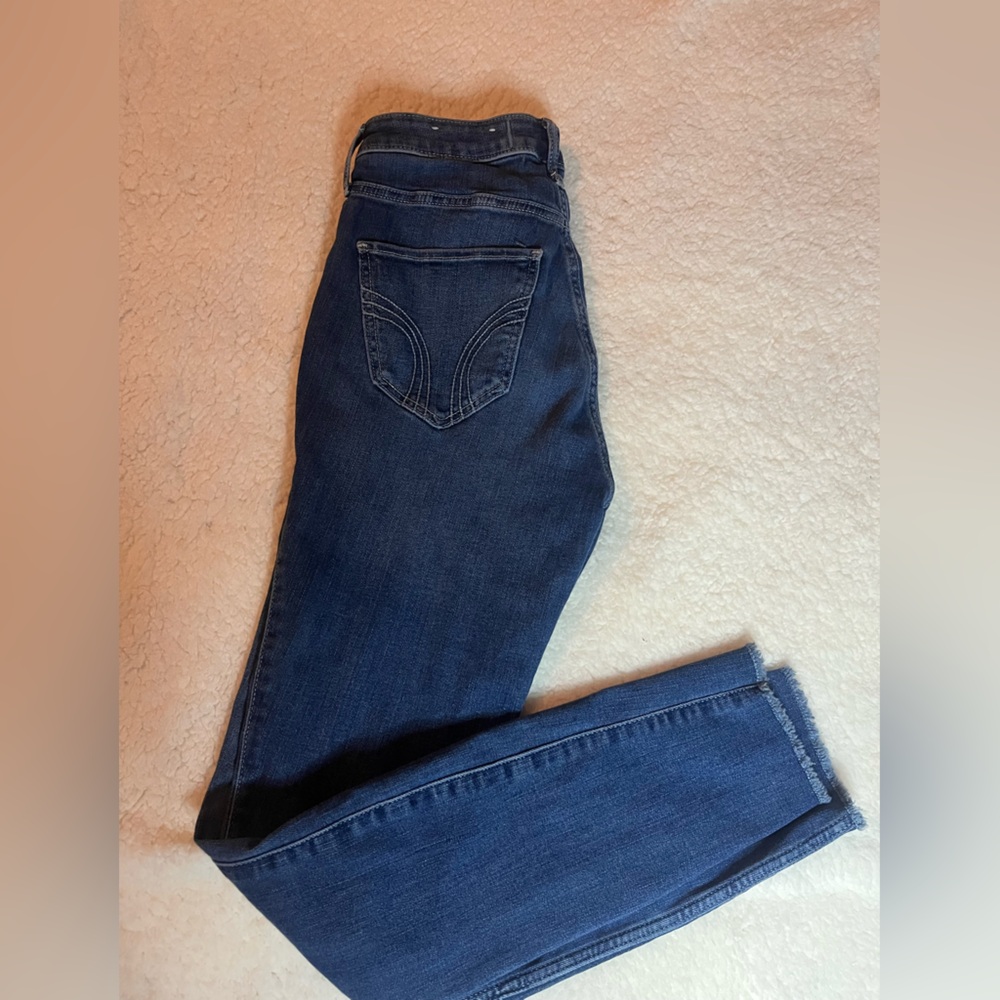 Hollister and Co. Supper Skinny‎ Curvy Hi-Rise Jeans. Size 5L